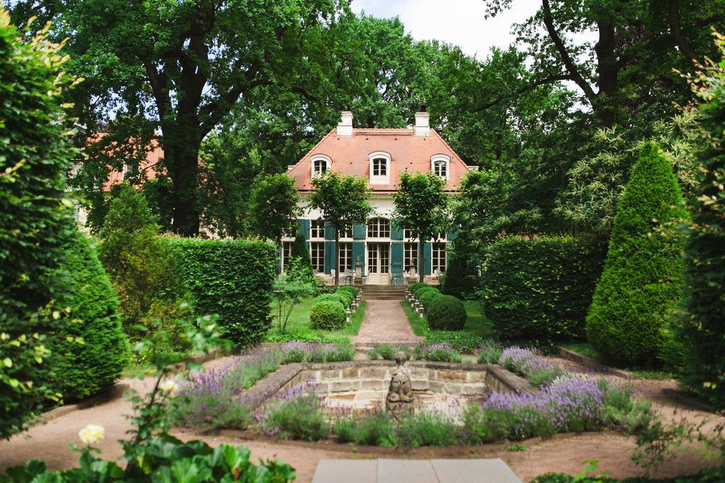 Hotel Villa Sorgenfrei & Restaurant Atelier Sanssouci Radebeul Exterior photo